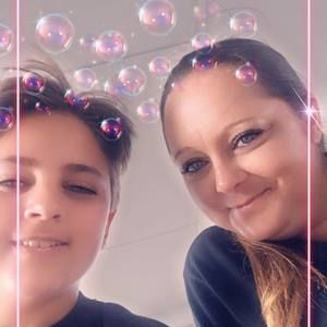 Meet your Posher, Bobbie